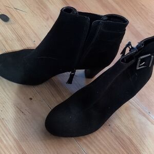 Sam & Libby Black Ankle Booties